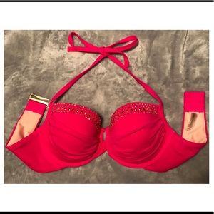 Victoria’s Secret bathing suit top. 34D